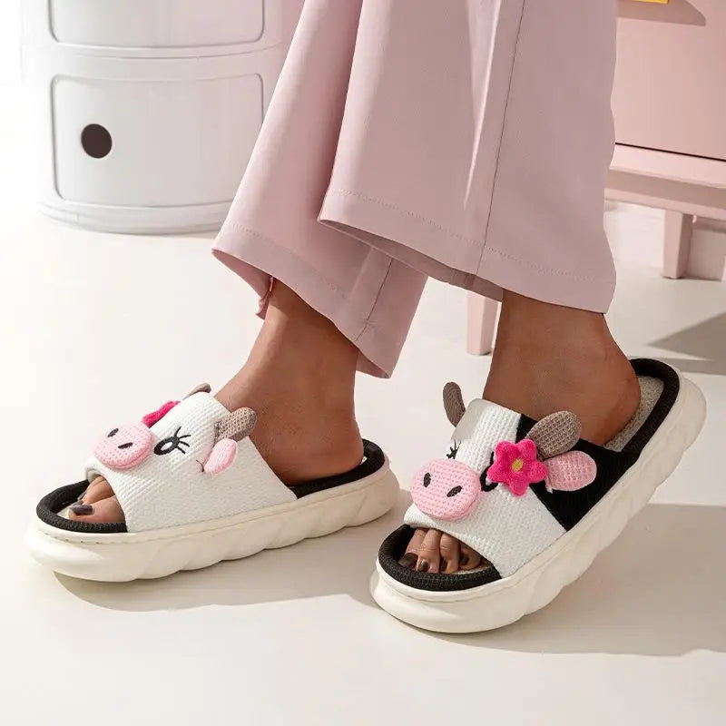 Casual Platform Slippers Women Home Cute Cartoon Cow Designer Shoes Girls Fashion Popular Elegant Indoor Slipper Flats Open Toe